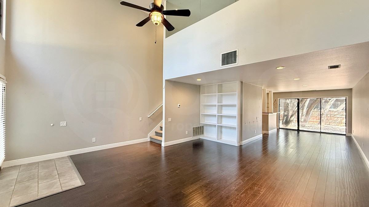 3402 Blumie St #B - Photo 4 of 14
