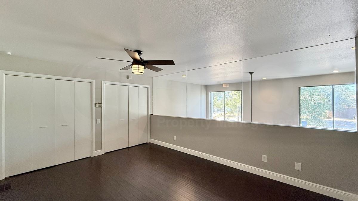 3402 Blumie St #B - Photo 5 of 14