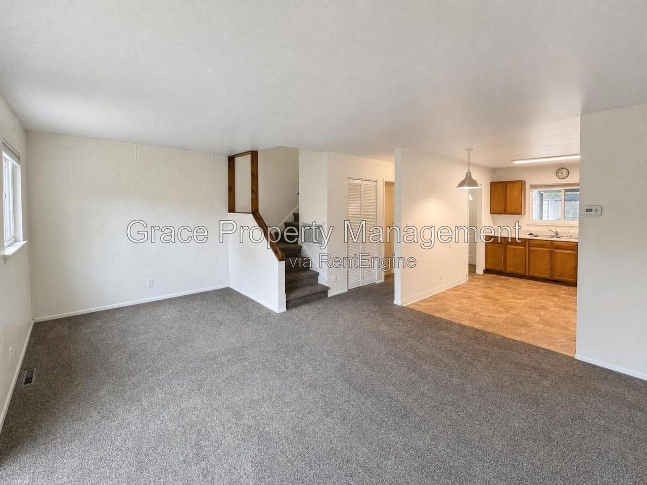 1405 Bradley Dr - Photo 7 of 22