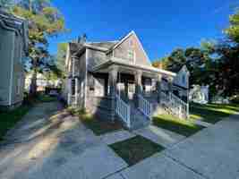featured image of 611 Prospect Ave Ne