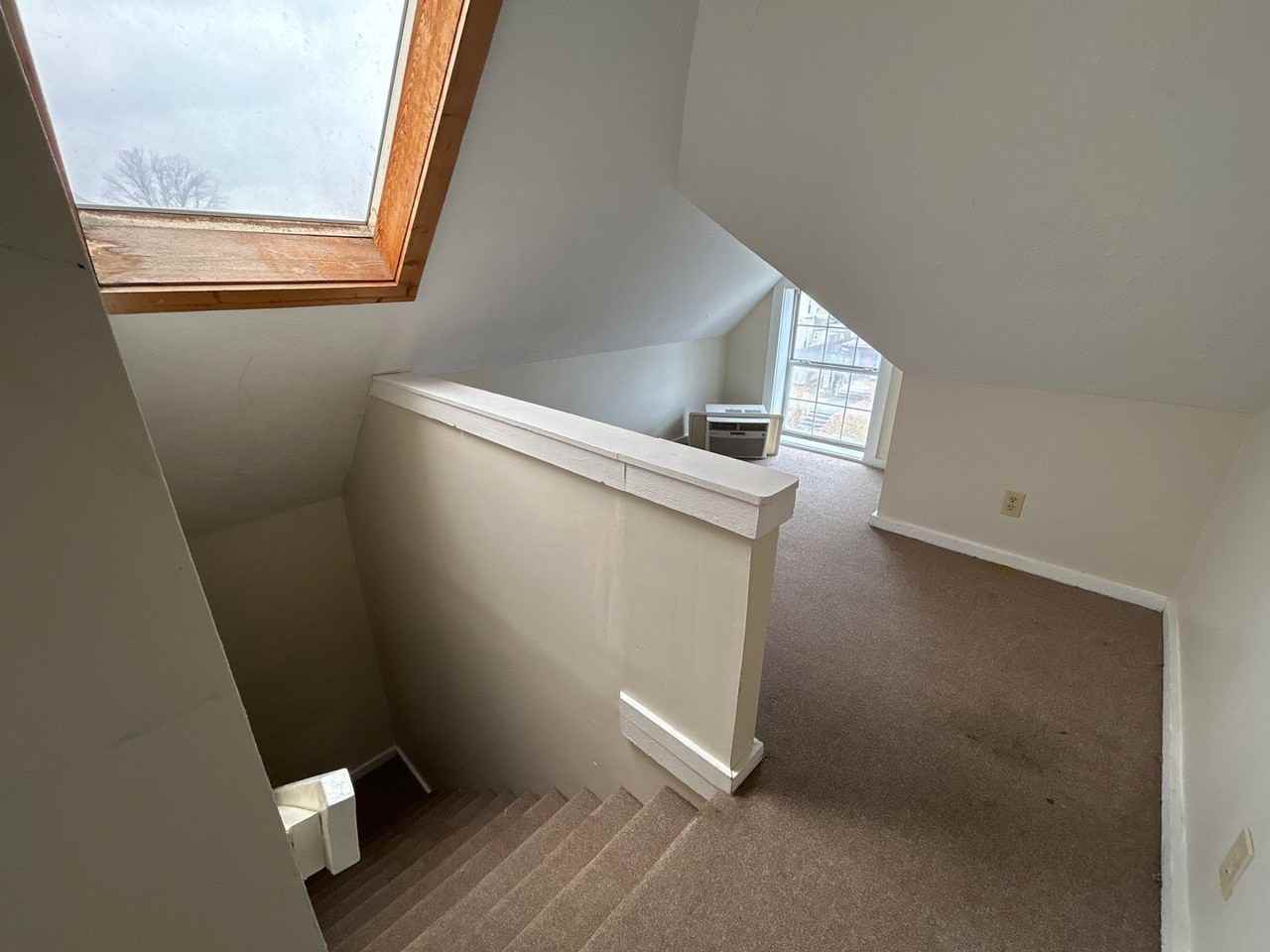 1385 Indianola Ave - Photo 7 of 9