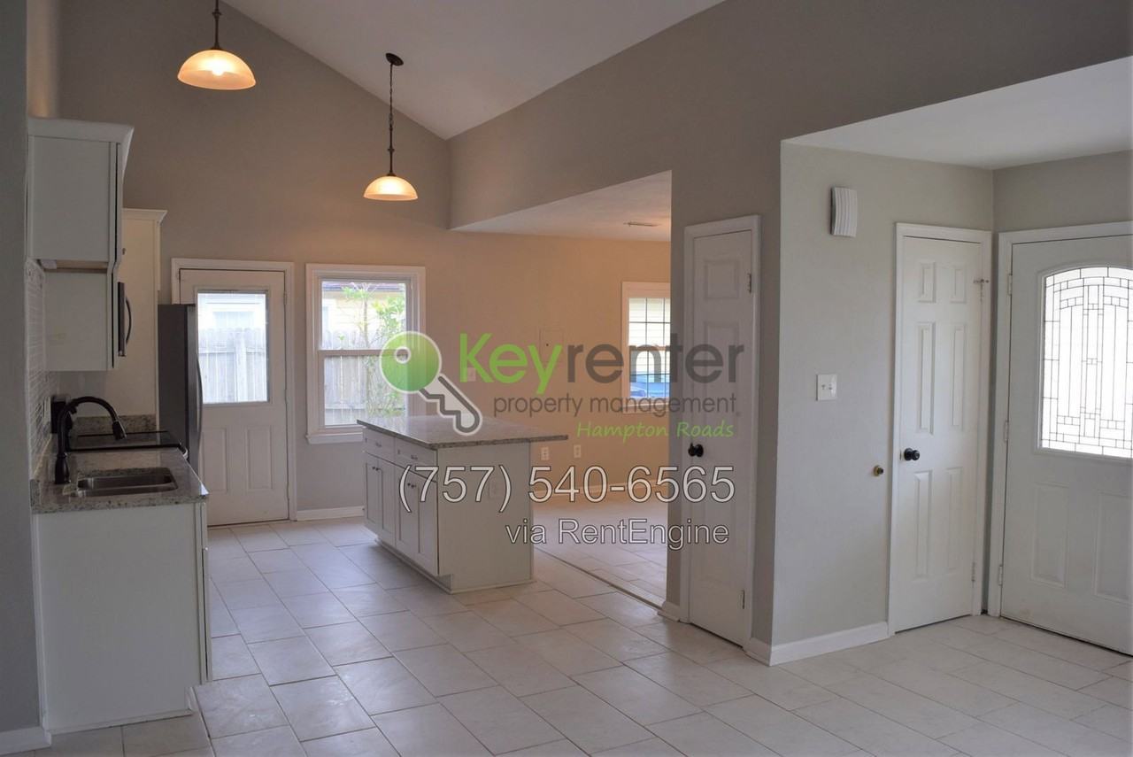 4916 Rugby Rd - Photo 6 of 50