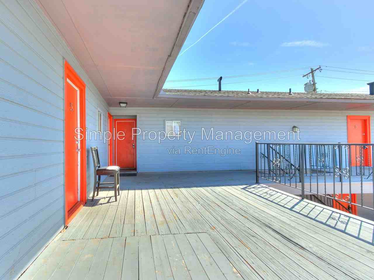 2748 Nw 23rd St #7 - Photo 3 of 12