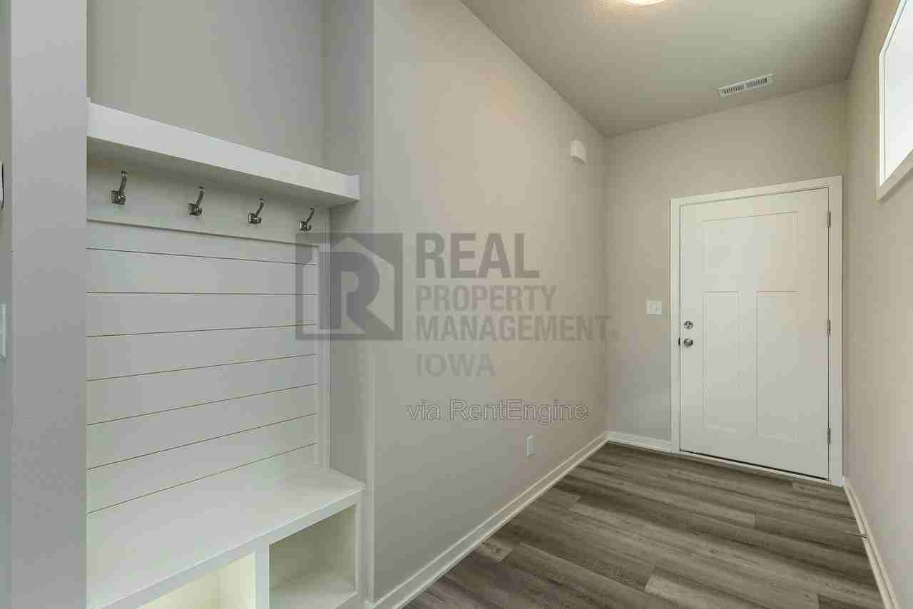 4024 Ne Timber Ln - Photo 3 of 30
