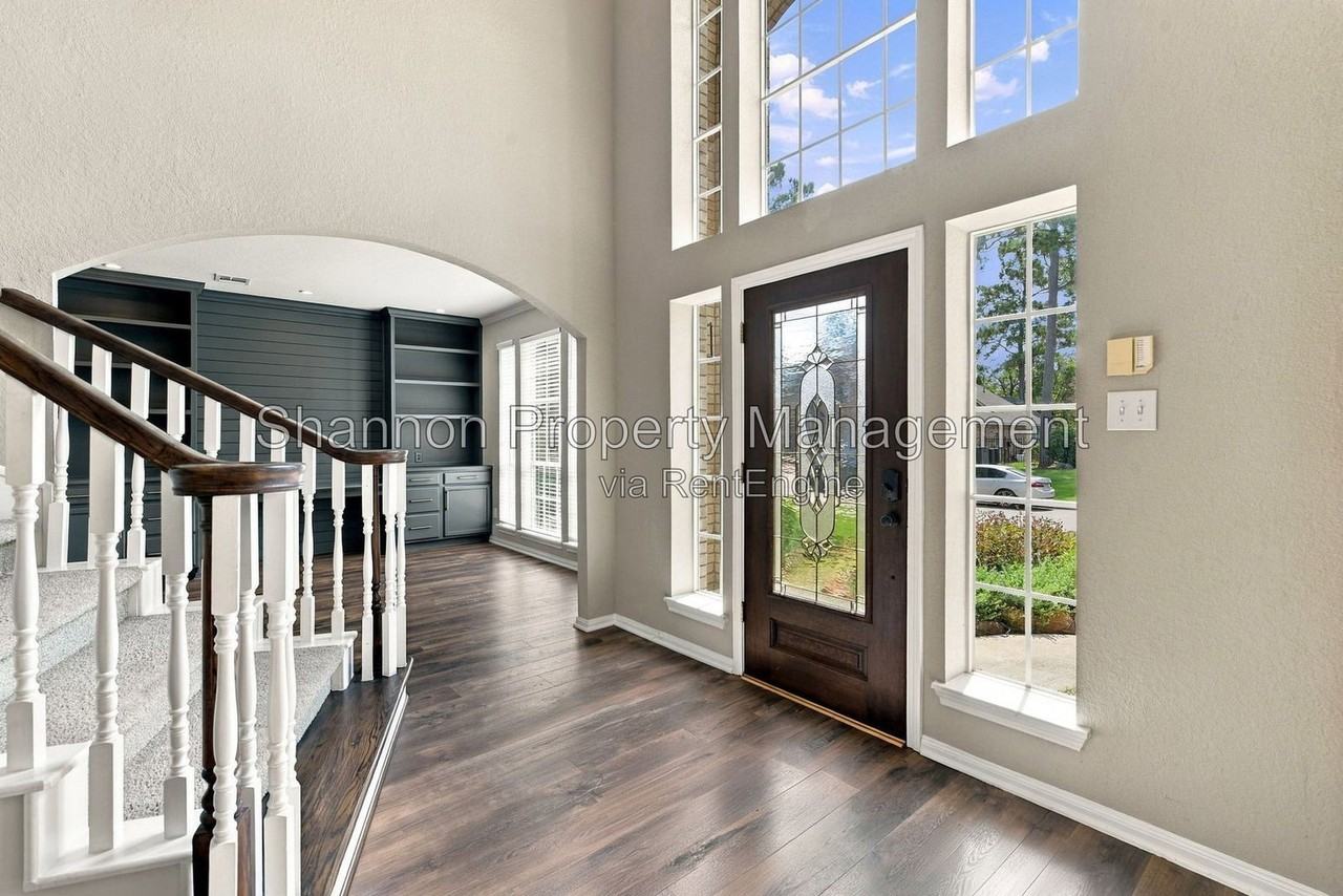18415 Tranquility Dr - Photo 3 of 45