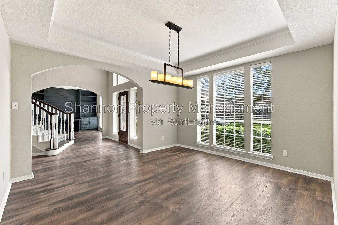 18415 Tranquility Dr - Photo 4 of 45