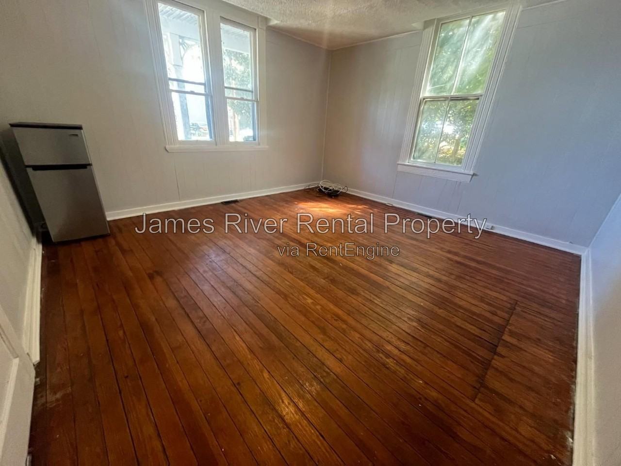 1920 Union St #1 - Photo 3 of 4