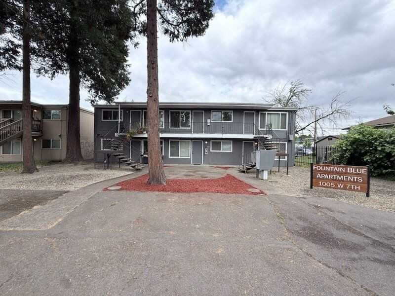 1005 W 7th Ave #6 - Photo 2 of 9