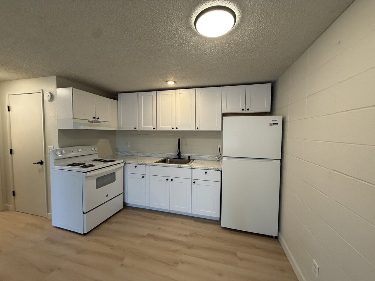 1005 W 7th Ave #6 - Photo 6 of 9