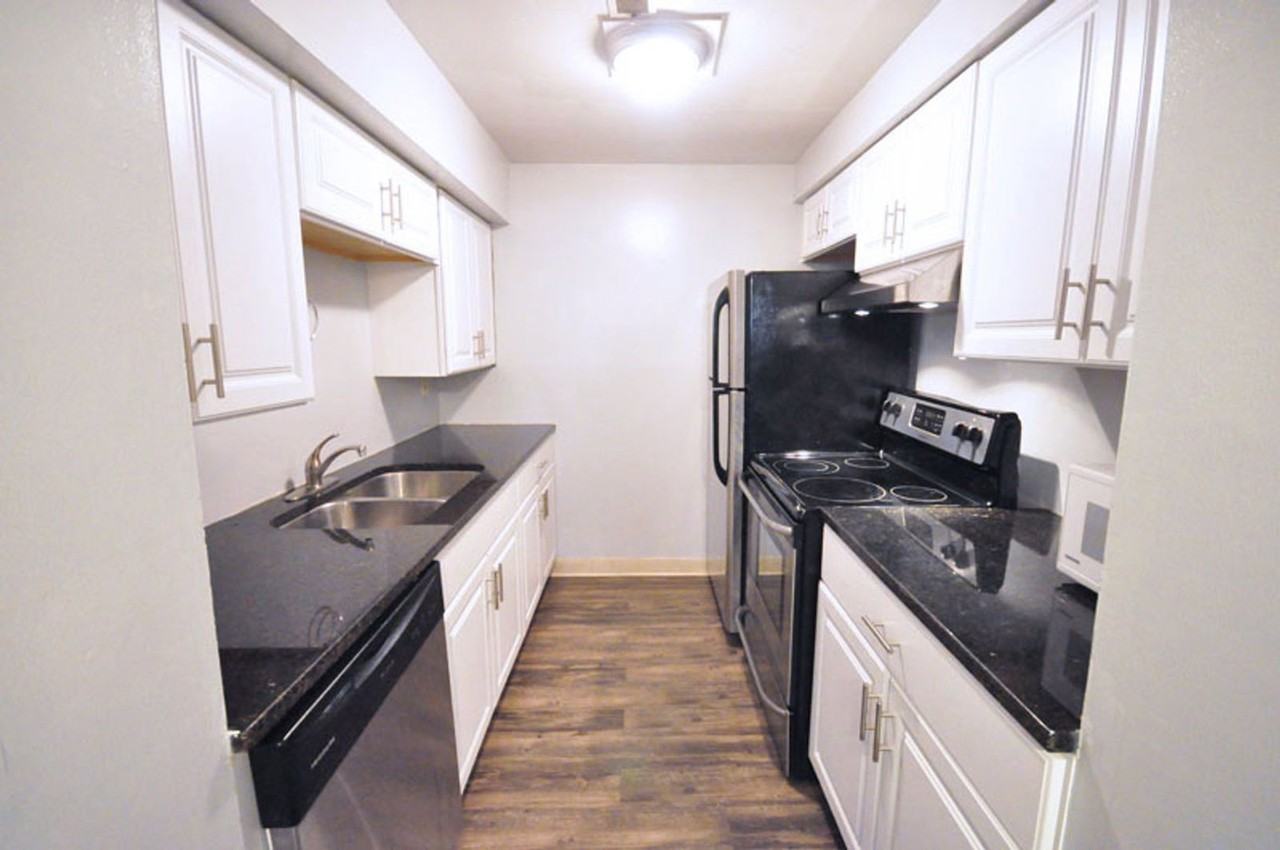 191 Chittenden Ave #D - Photo 2 of 13