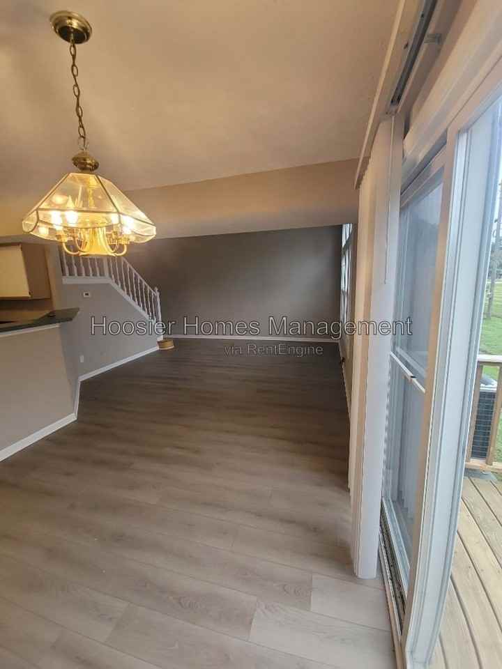 1552 Brookfield Cir - Photo 5 of 21