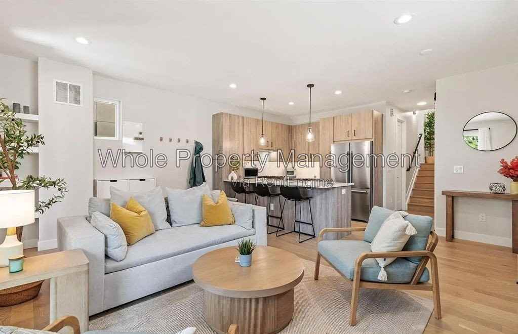 1727 Julian St - Photo 5 of 41