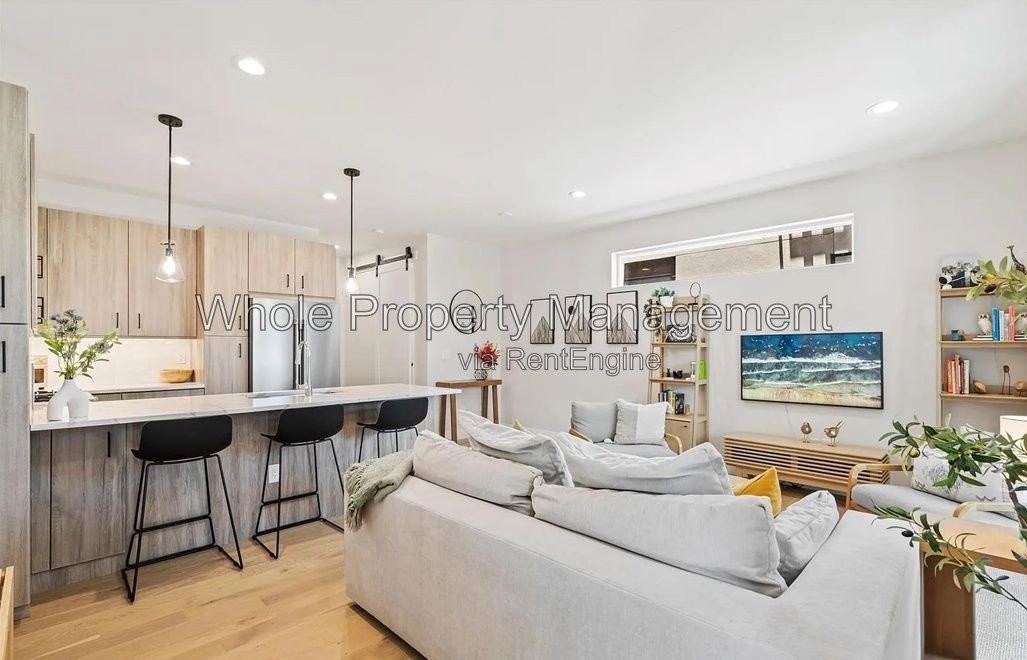 1727 Julian St - Photo 6 of 41