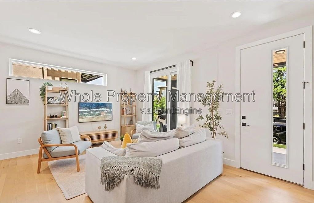1727 Julian St - Photo 7 of 41