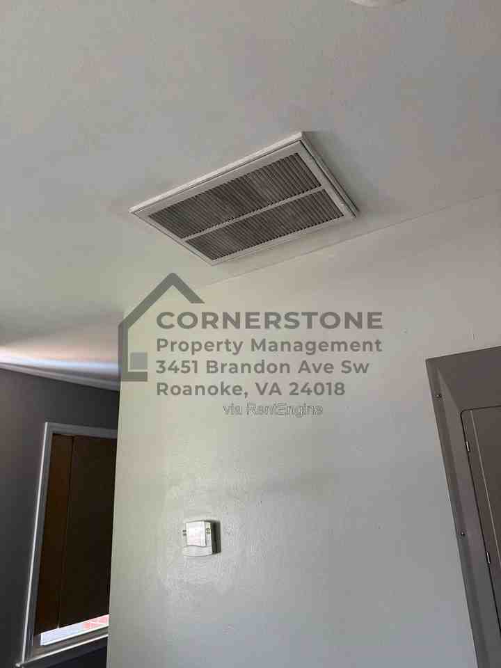 2232 Plantation Rd Ne - Photo 7 of 13