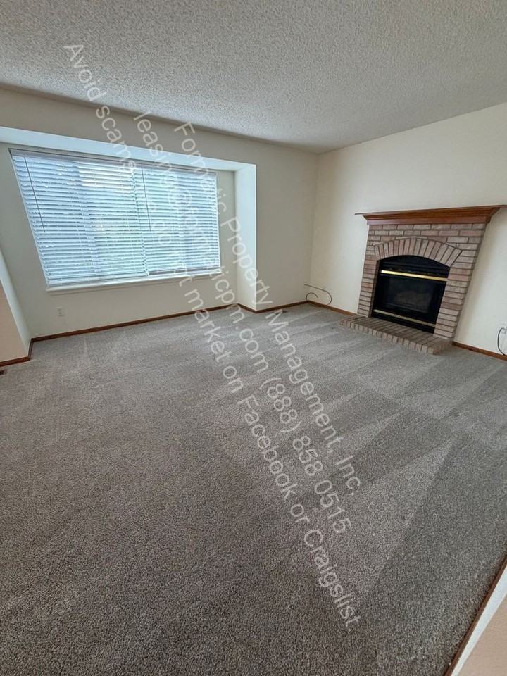 9663 Lameria Dr - Photo 3 of 16