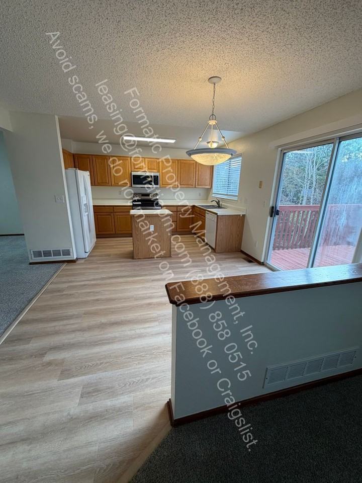 9663 Lameria Dr - Photo 6 of 16