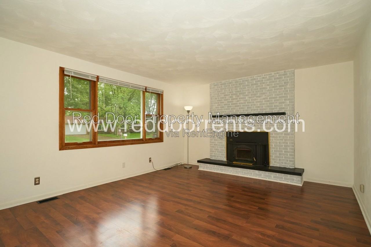 508 Stoner Dr - Photo 4 of 23
