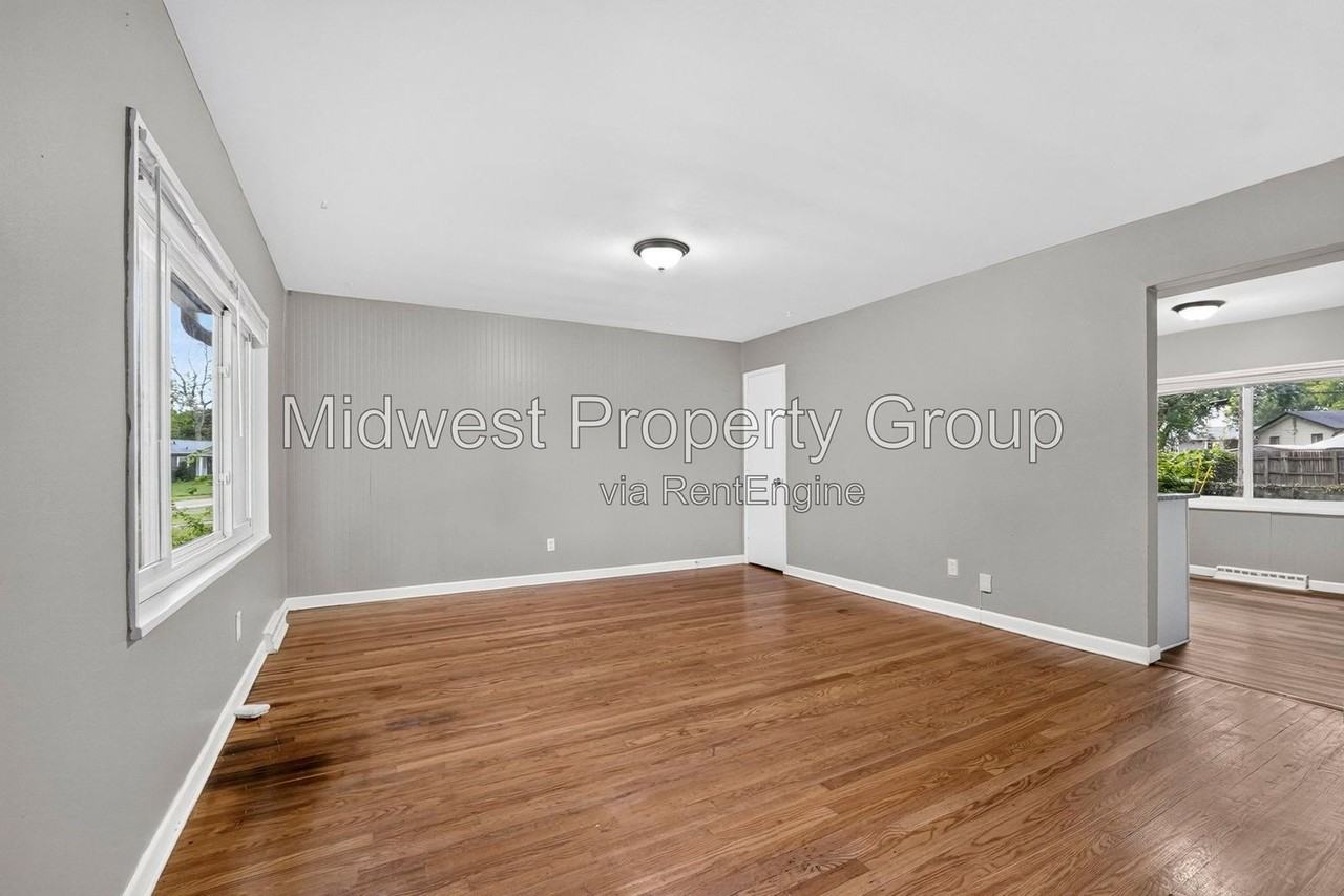 6717 Lightwood Dr - Photo 5 of 25