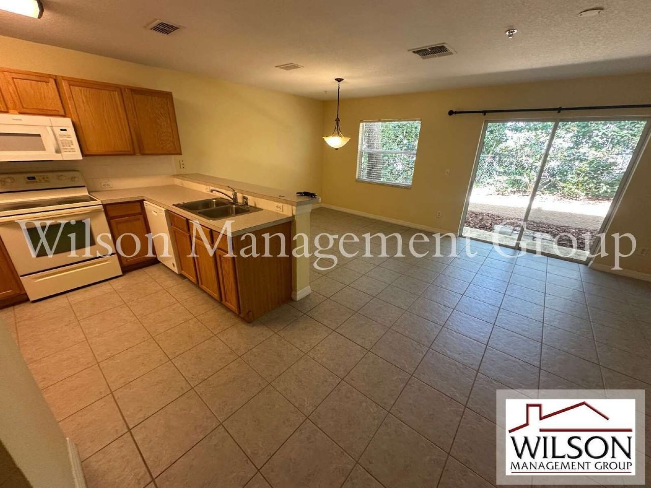 187 Sterling Springs Ln - Photo 3 of 25