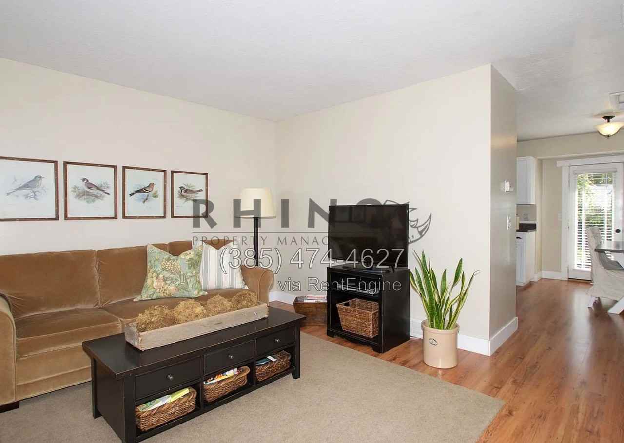 251 W 1675 N - Photo 5 of 15