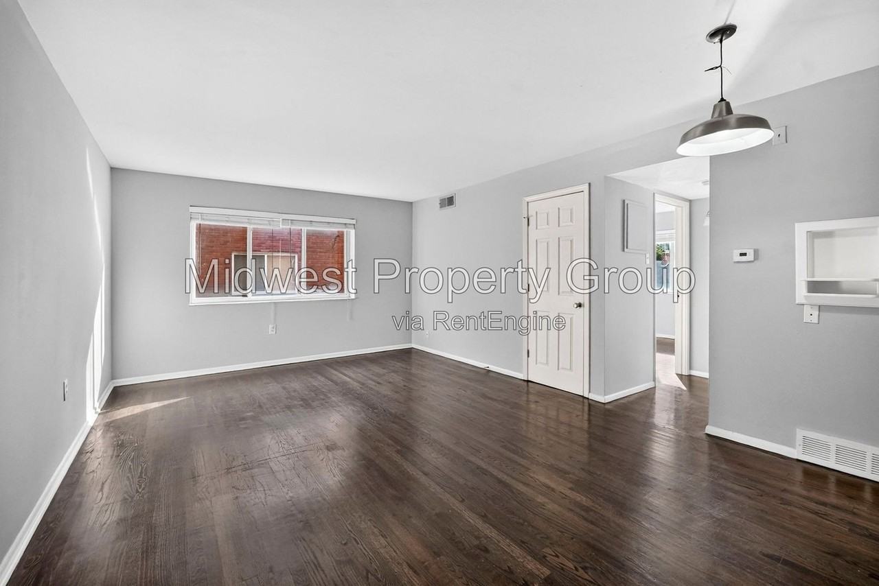 2501 S Big Bend Blvd #5 - Photo 3 of 15