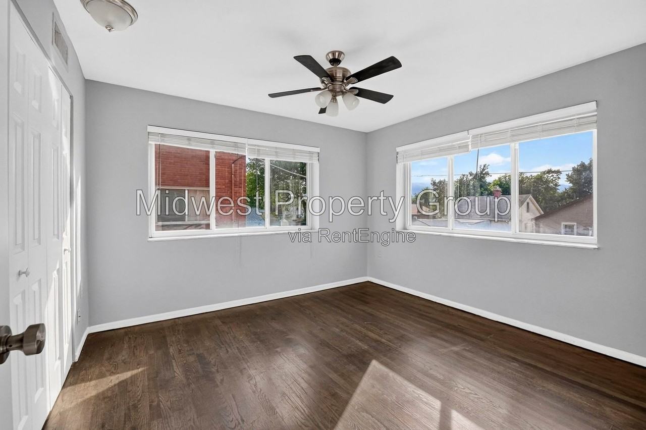 2501 S Big Bend Blvd #5 - Photo 6 of 15