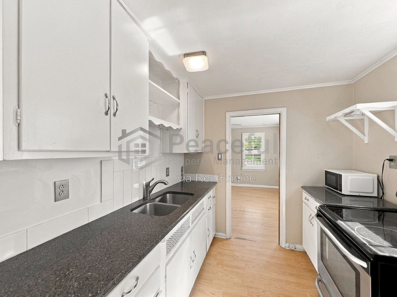 575 I St - Photo 2 of 14