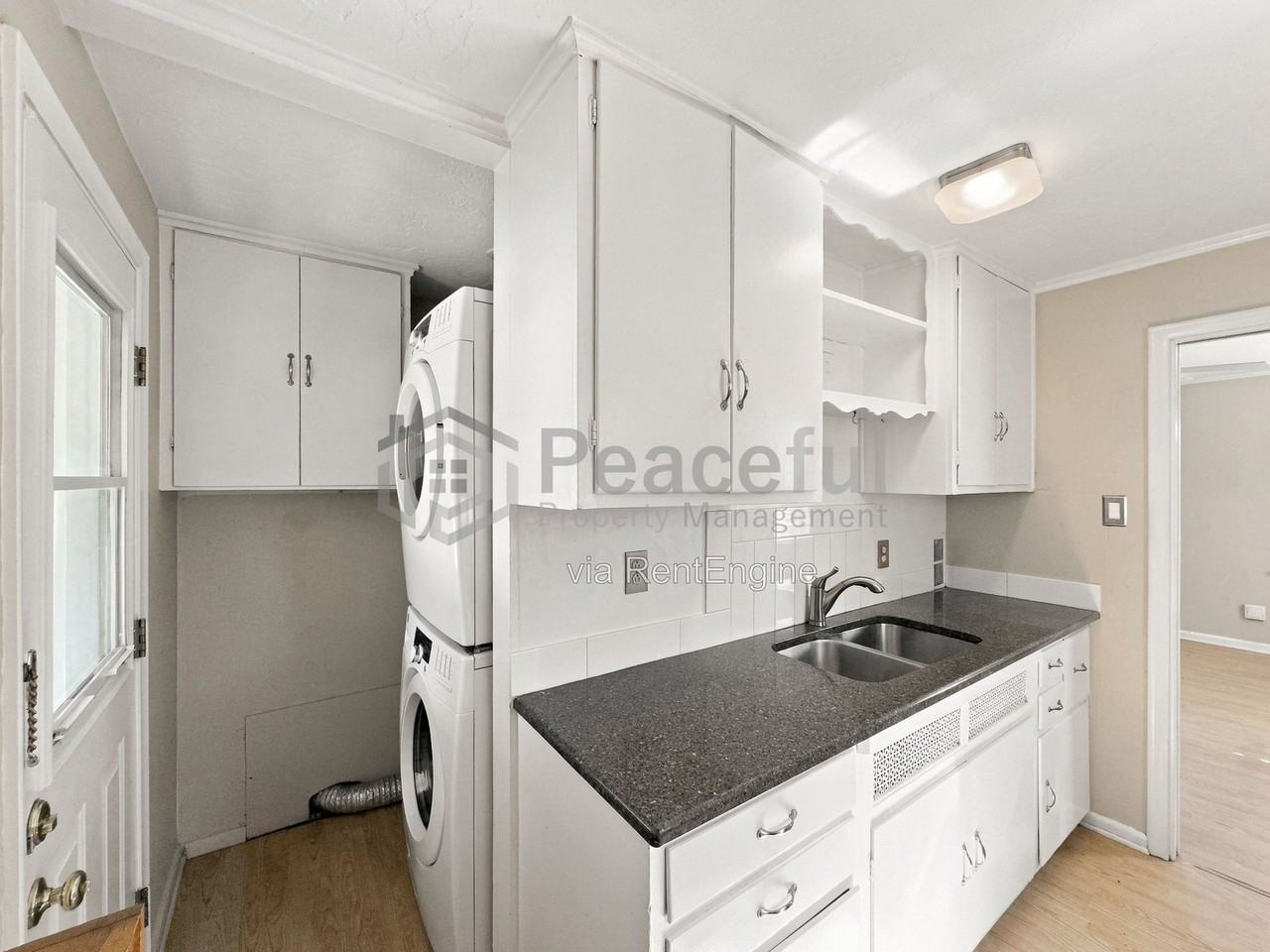 575 I St - Photo 3 of 14