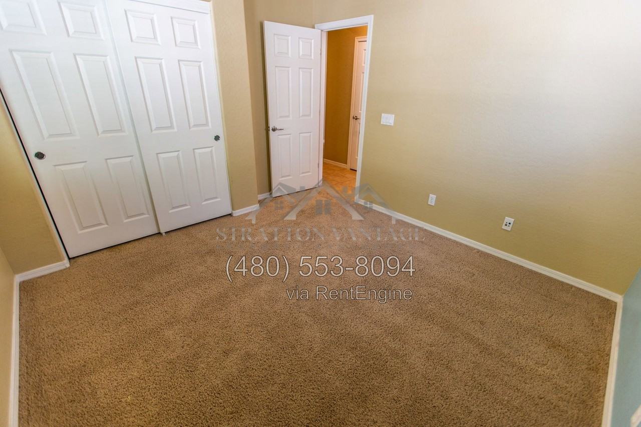 20767 W Ridge Rd - Photo 7 of 39