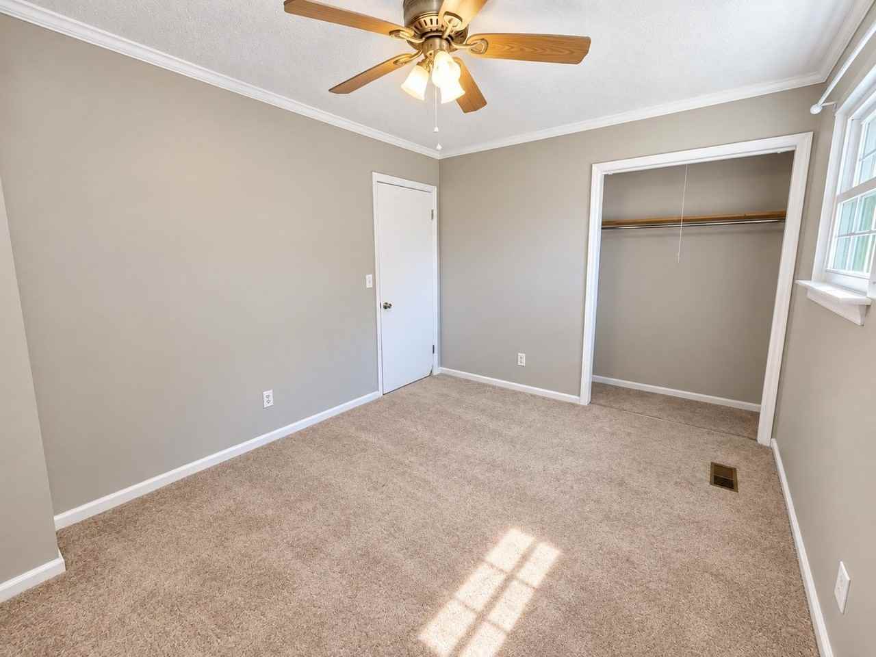 2210 Haven Crest Dr - Photo 7 of 22