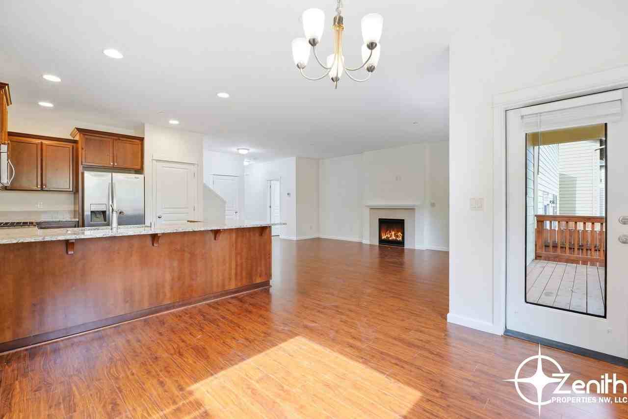 7317 Ne 31st Ave - Photo 4 of 40