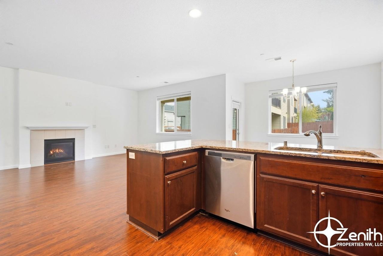 7317 Ne 31st Ave - Photo 6 of 40