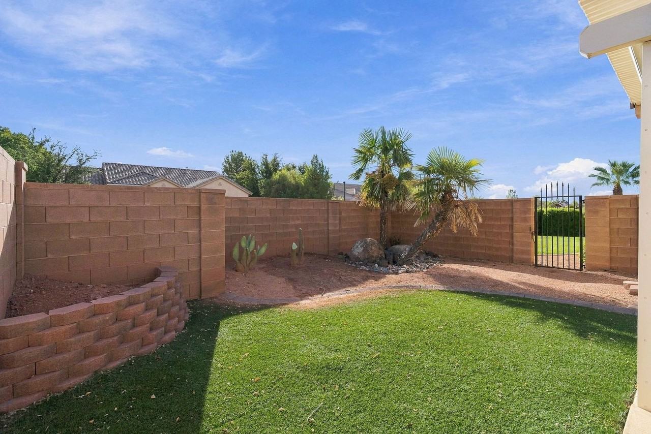 2144 W 1050 N - Photo 6 of 29