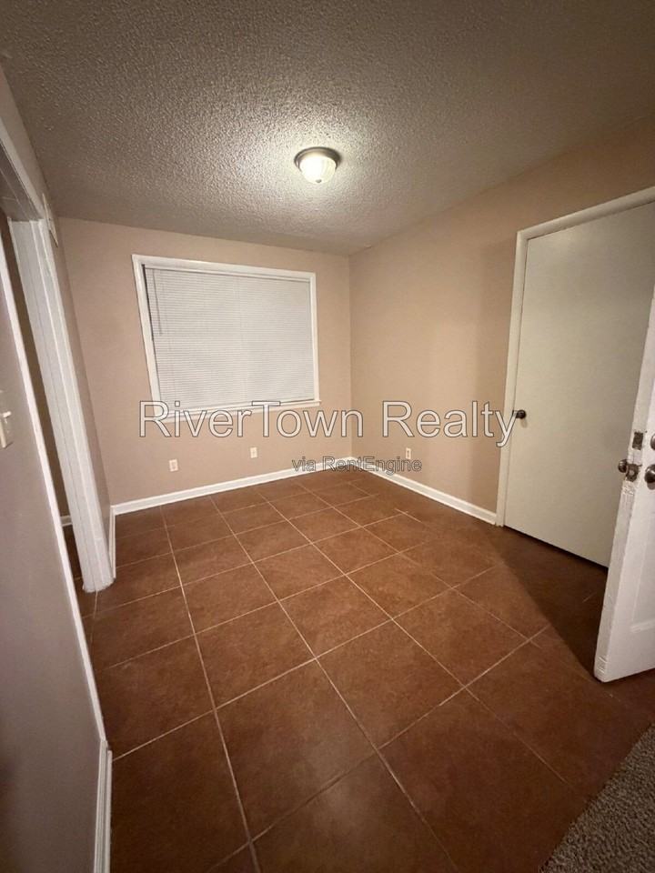 2282 Arlene Ave - Photo 4 of 14