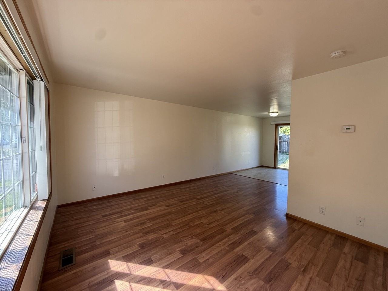 4950 Forsythia Dr - Photo 7 of 15