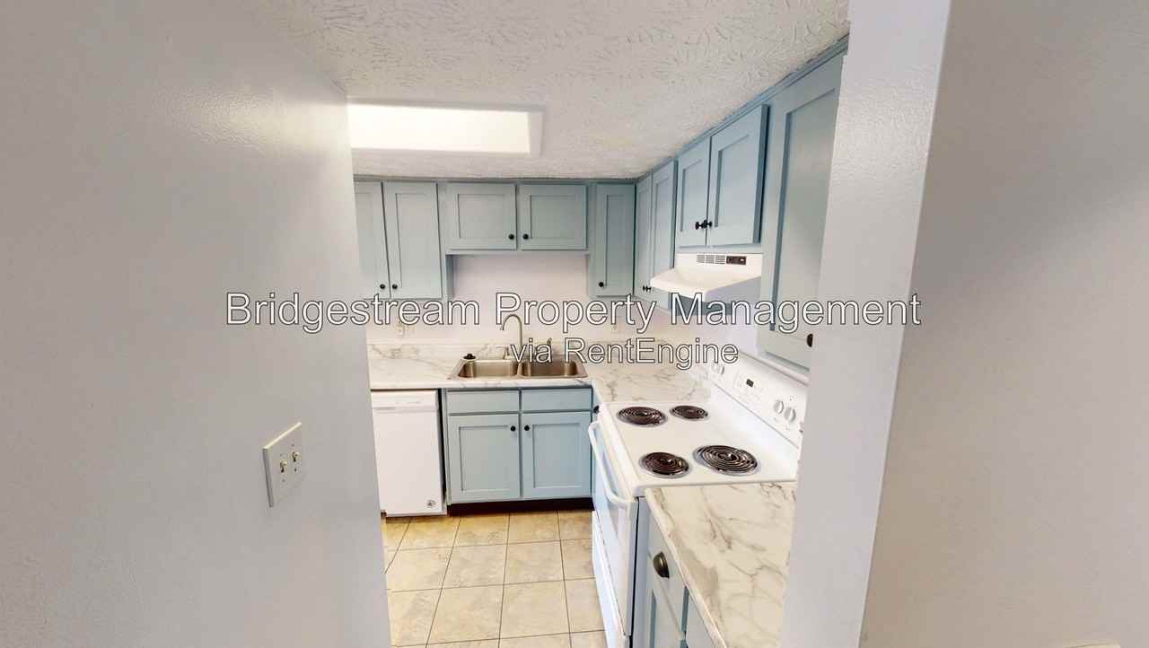 1431 Minstrel Dr #1 - Photo 3 of 10