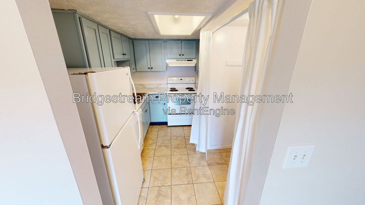 1431 Minstrel Dr #1 - Photo 4 of 10
