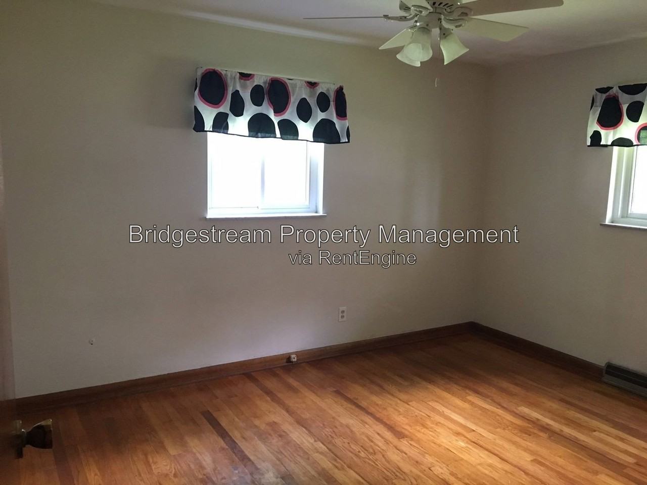 329 Beckenham Rd - Photo 2 of 11