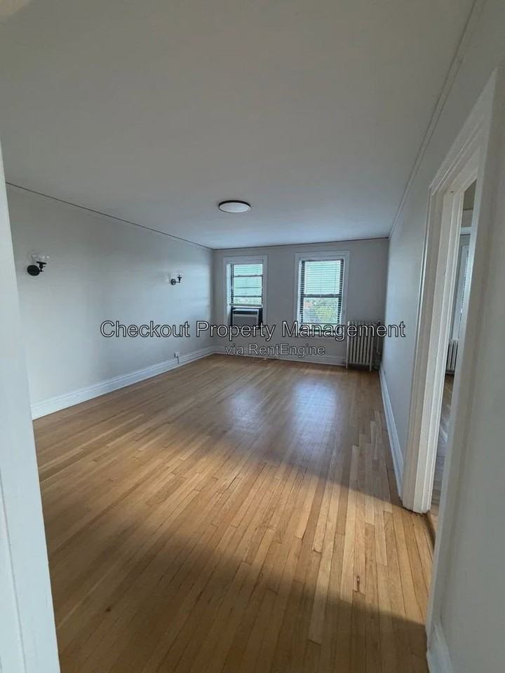 5616 Pershing Ave #62 - Photo 5 of 8