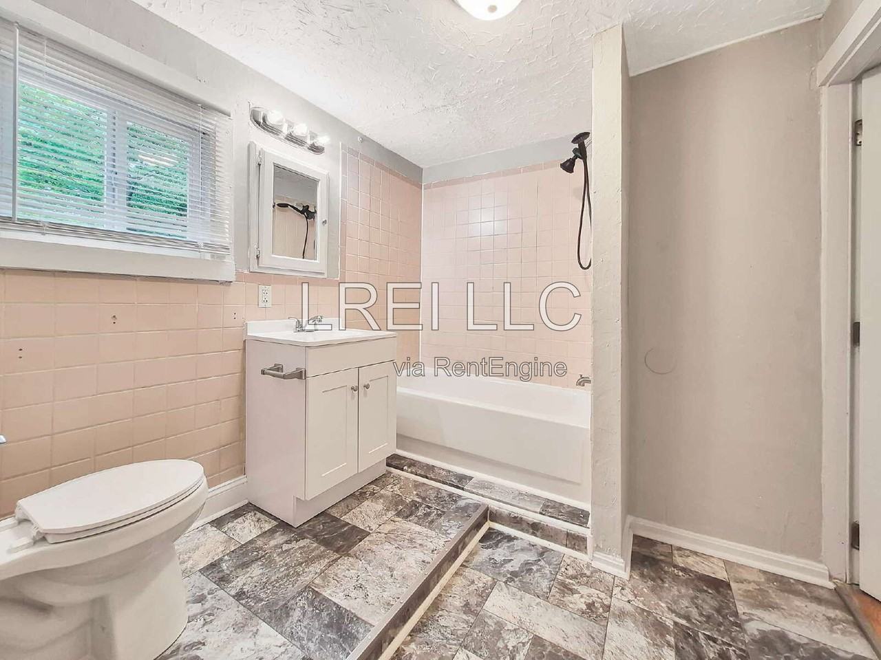 3500 Garland Ave - Photo 7 of 13