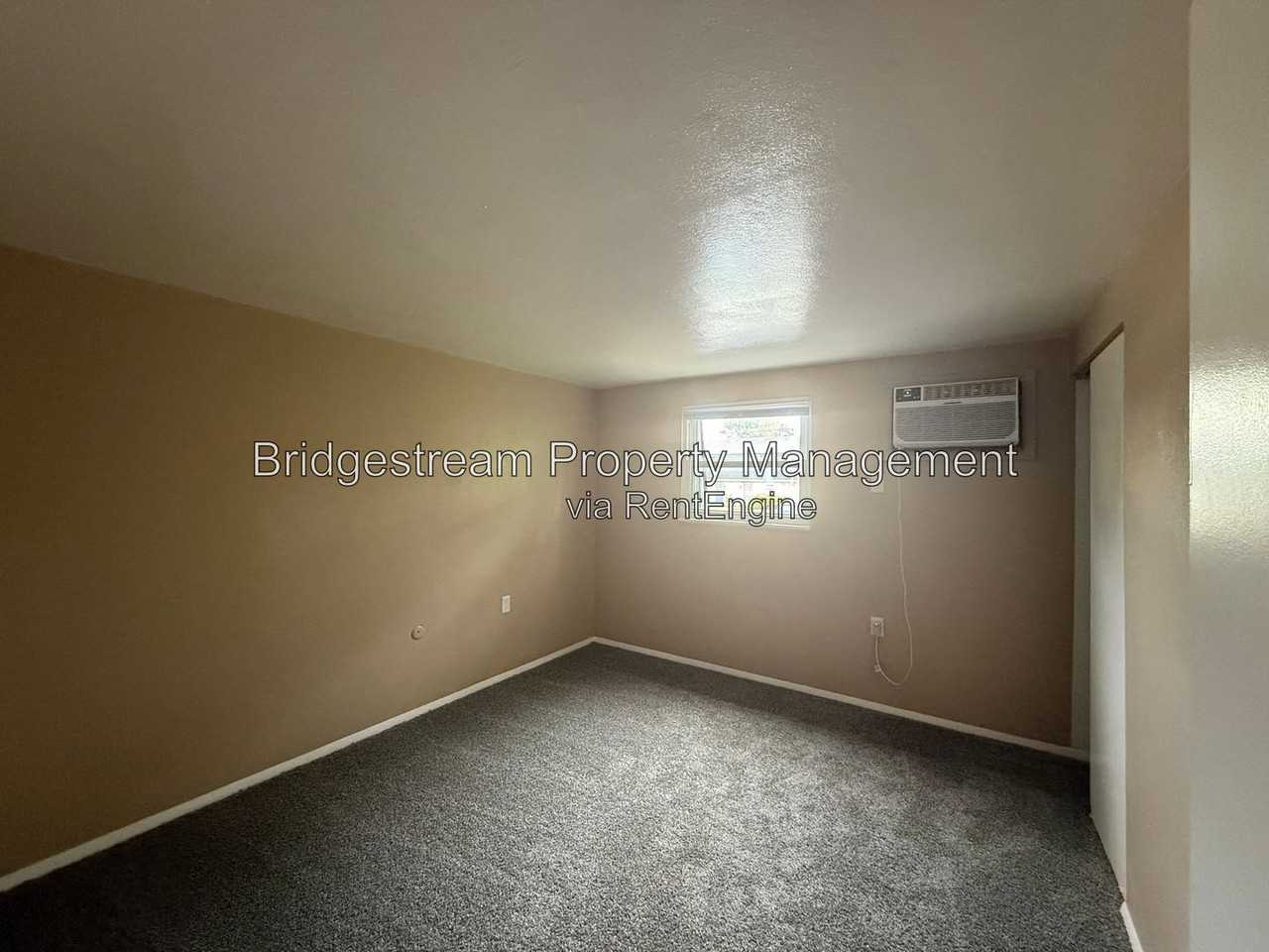 156 Forest St - Photo 5 of 6