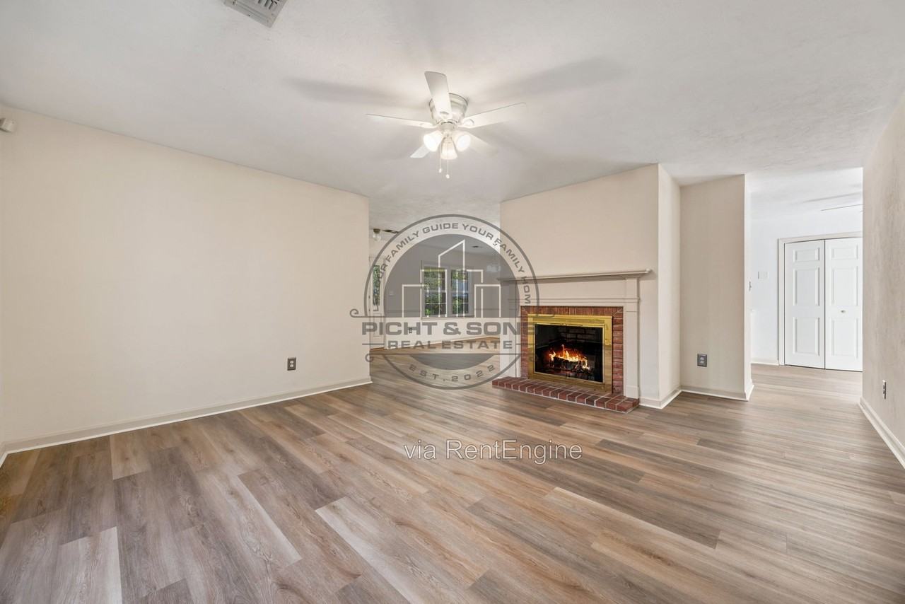 3301 Lemoyne Ct - Photo 7 of 32