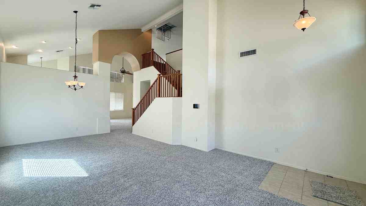 43585 W Kramer Ln - Photo 5 of 21