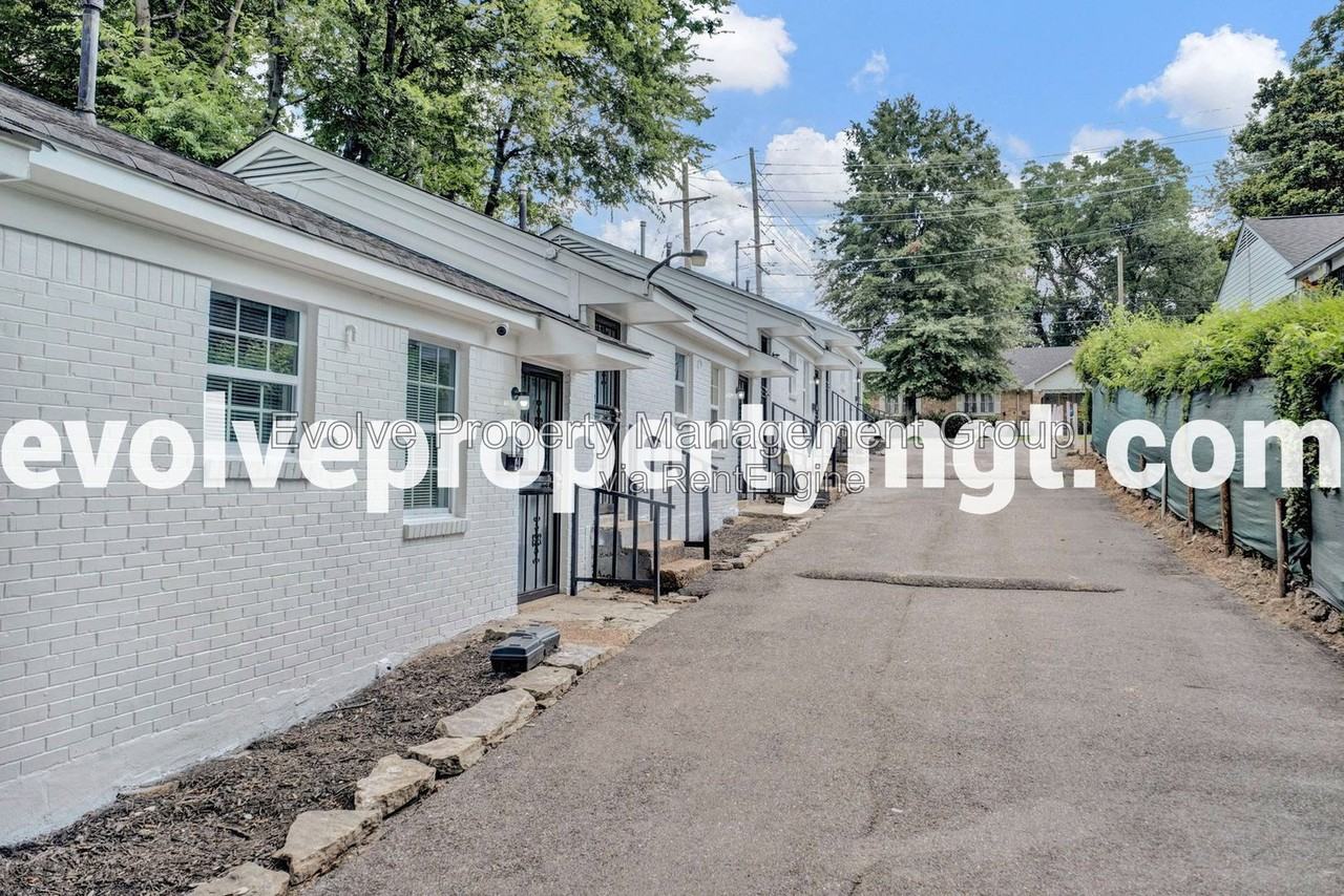 2966 Yale Ave #2 - Photo 3 of 16
