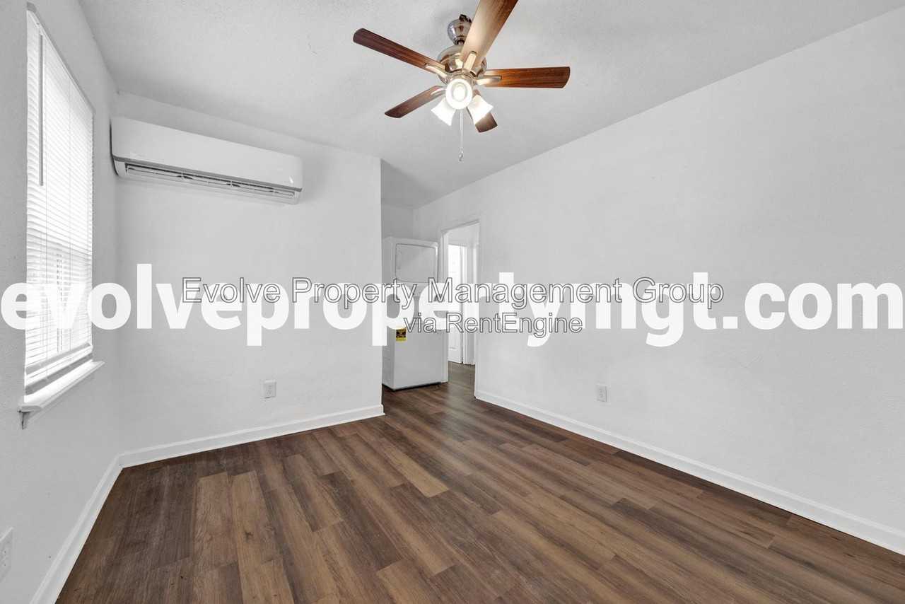 2966 Yale Ave #2 - Photo 7 of 16