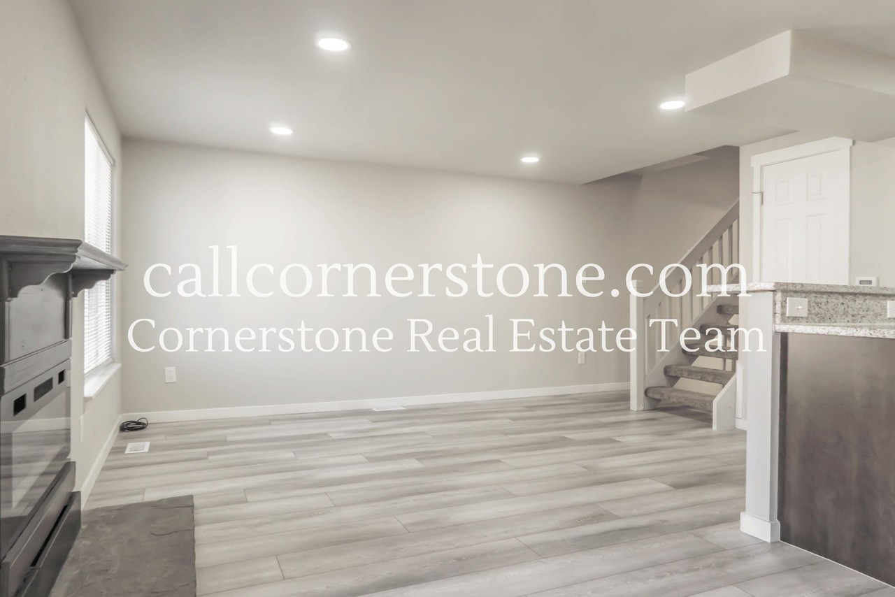 4877 Bluestem Dr - Photo 4 of 23