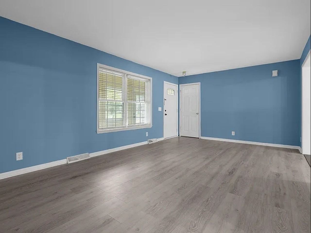 1138 Winter Cherry Ln - Photo 6 of 23