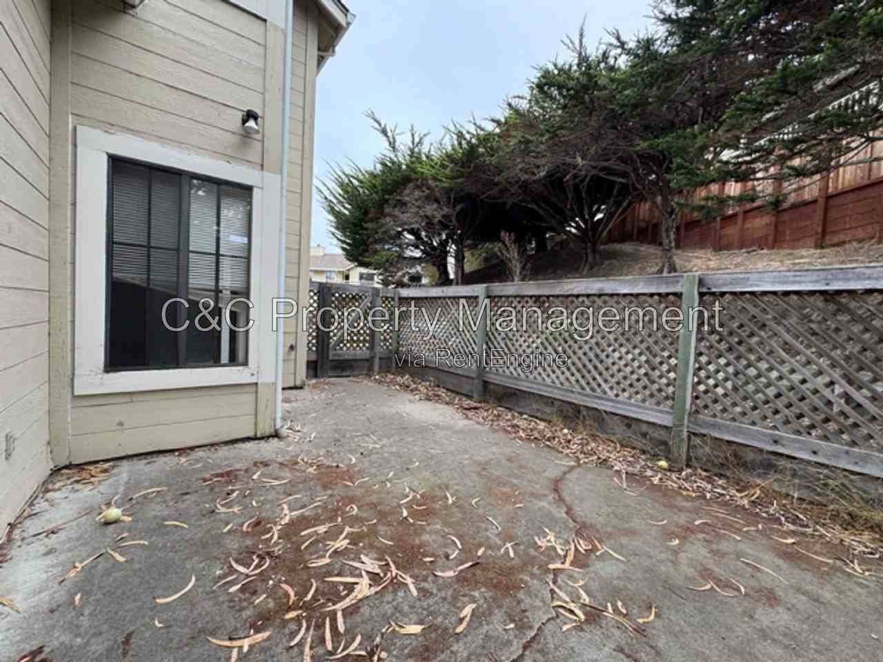 1026 Olympic Ln - Photo 3 of 21