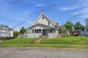 featured image of 700 Maryland Ave